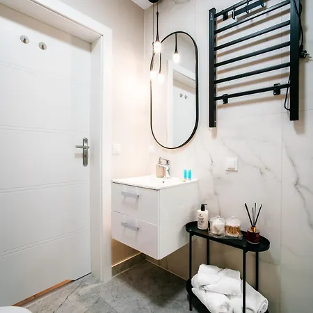Kaiser Przy Uniwersytecie By Stayly Apartment